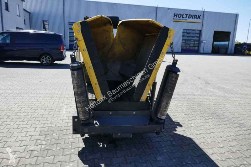 Obras públicas rodoviárias Bomag BF 200 C-2