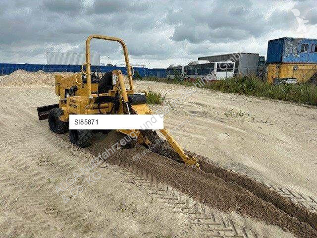 Echipamente pentru lucrari rutiere Vermeer 4WD,...