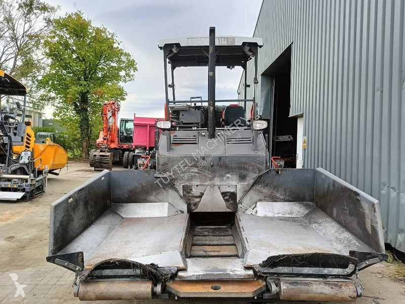 Wegenbouw Volvo P 2870 D paver finisher...