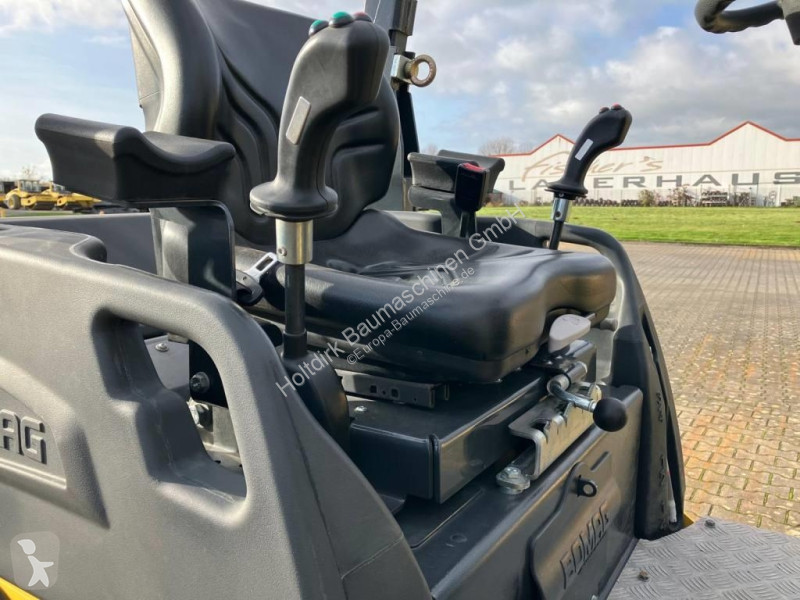 Cestné staviteľstvo Bomag BW 120 AD-5
