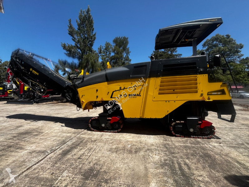 Cestné staviteľstvo Bomag  BM 1000/35-2 T3