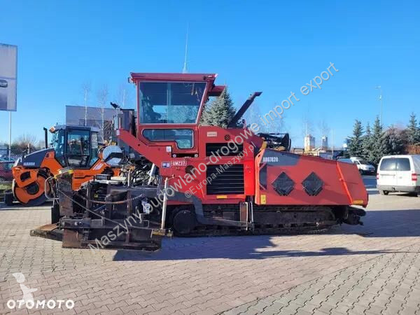 Дорожно-строительная техника ABG Titan 7820
