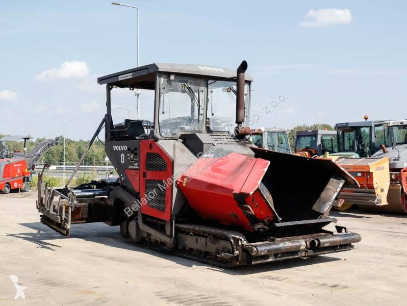 Silniční práce Volvo ABG P7820C