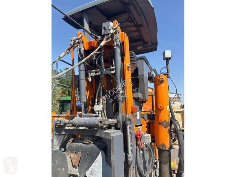 أشغال طرقية Wirtgen 0I