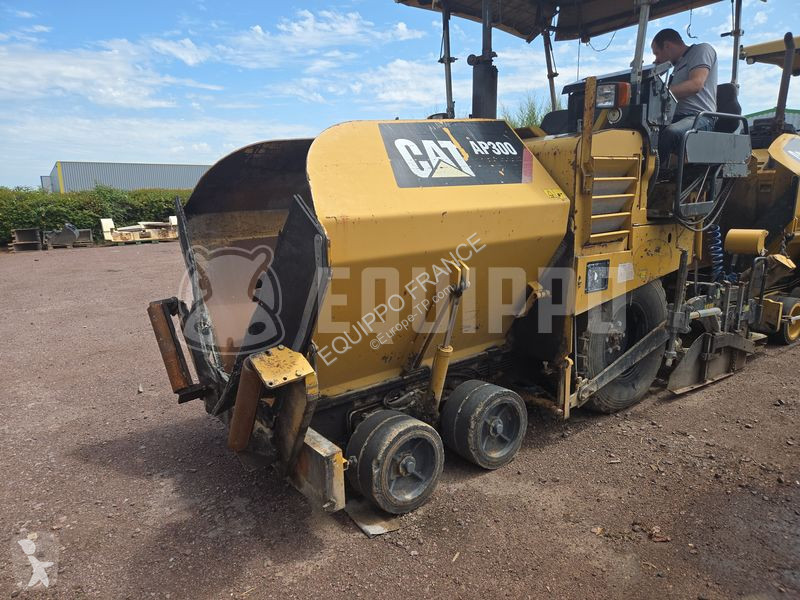 Vejarbejde Caterpillar AP300