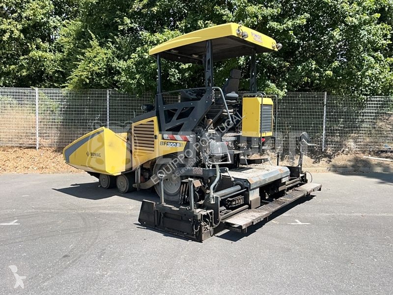 Cestné staviteľstvo Bomag bf 300 p