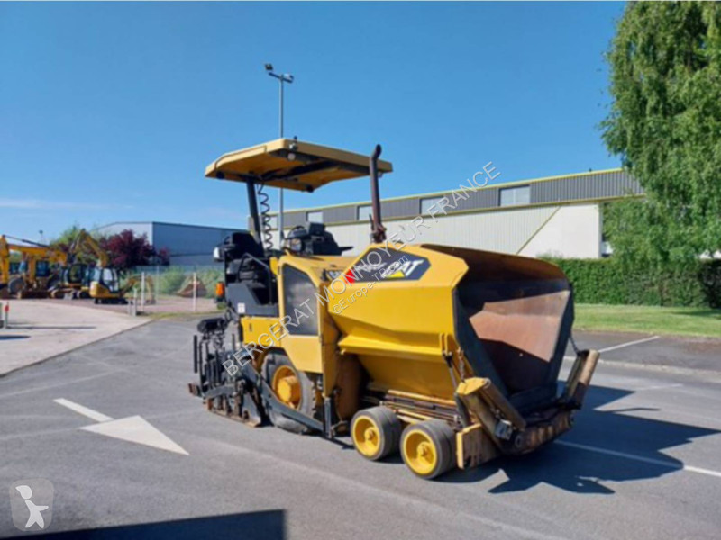 Vejarbejde Caterpillar AP300F