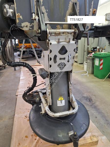 أشغال طرقية  Bucher UH4000