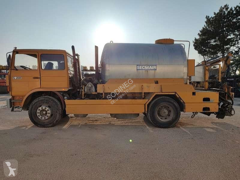 Echipamente pentru lucrari rutiere Renault  G260