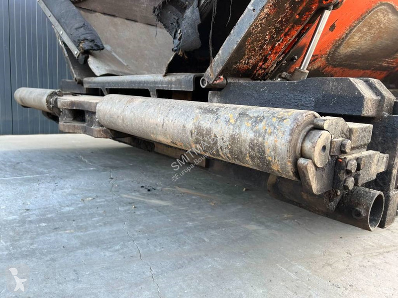 أشغال طرقية Vögele SUPER 1800-2