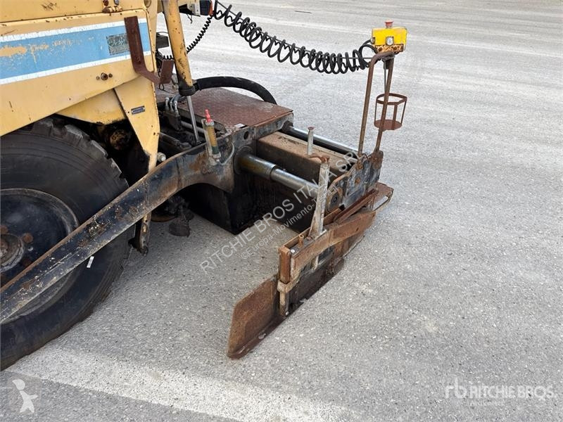 Vägarbeten Bitelli BB130 Asphalt Paver