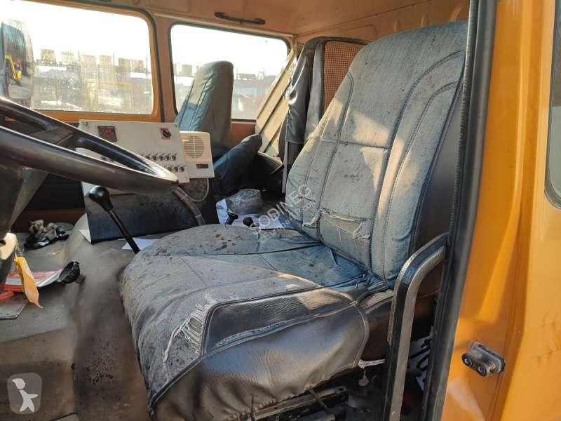 Echipamente pentru lucrari rutiere Renault  G260