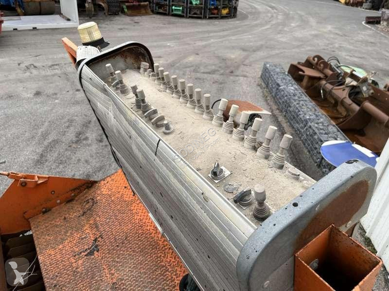 Lavori stradali Renault PREMIUM 370-26