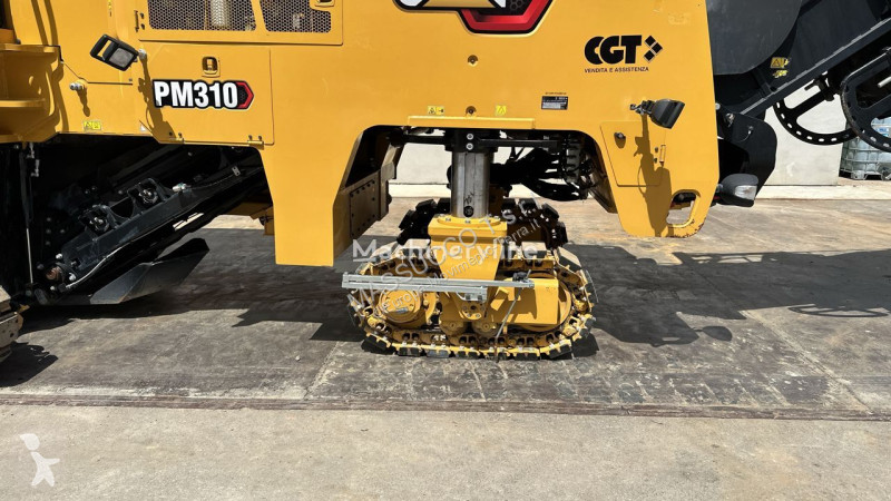 Wegenbouw Caterpillar PM310