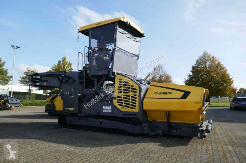 Lavori stradali Bomag BMF 2500 M