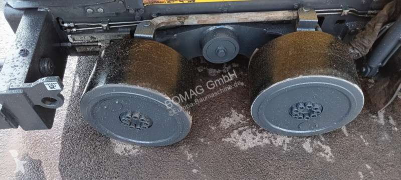 Obras de carretera Bomag  BF 300 P-2 S340-2 TV...
