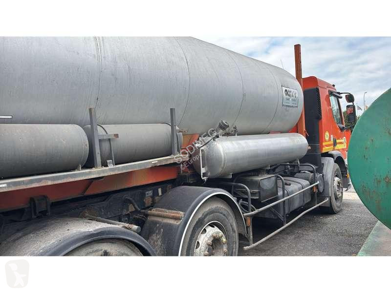 Wegenbouw Renault PREMIUM 370-26