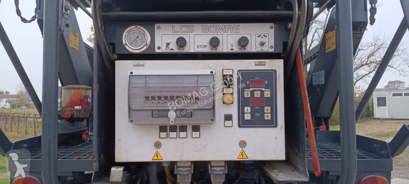 Cestné staviteľstvo Bomag  BF 300 P-2 S340-2 TV...