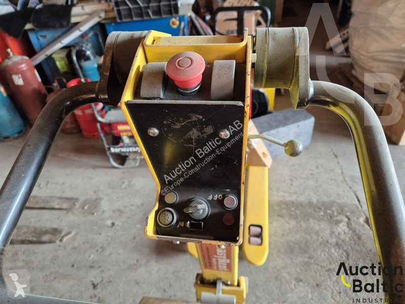 Silniční práce Wacker Neuson DPU100-70LES