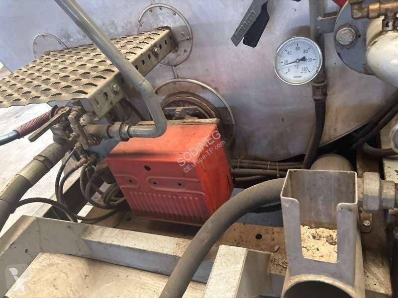 Cestné staviteľstvo Mercedes  410 A EMULSION +...
