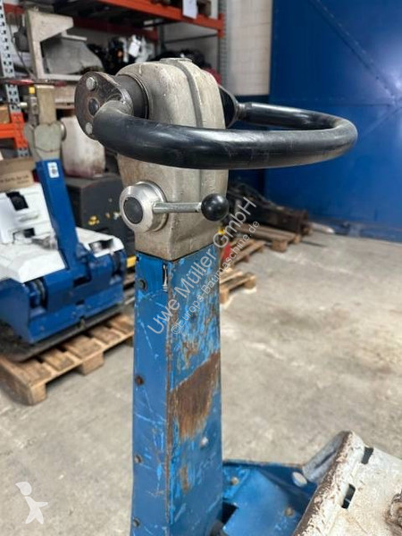 Vägarbeten Weber CR 7 Rüttelplatte 2.000 EUR