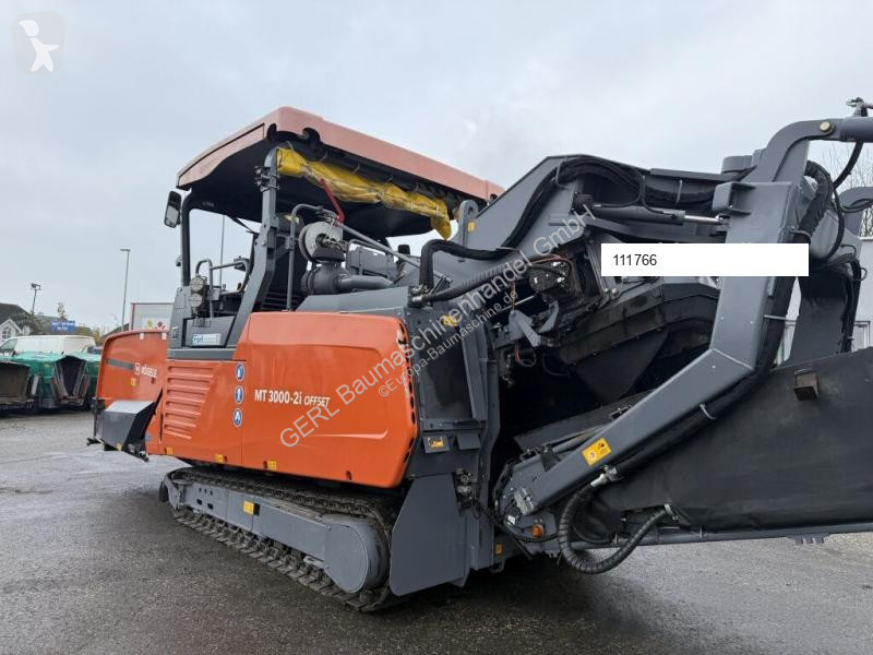 Vägarbeten Vögele MT 3000-2i Offset