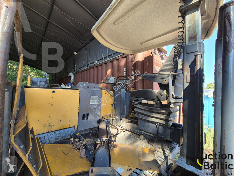 Travaux routiers ABG Titan 125