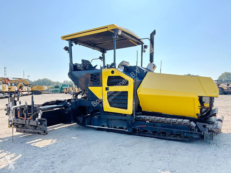 Wegenbouw Volvo 6 Meter Paving Width / Topcon GPS
