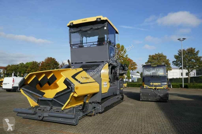 Lavori stradali Bomag BMF 2500 M