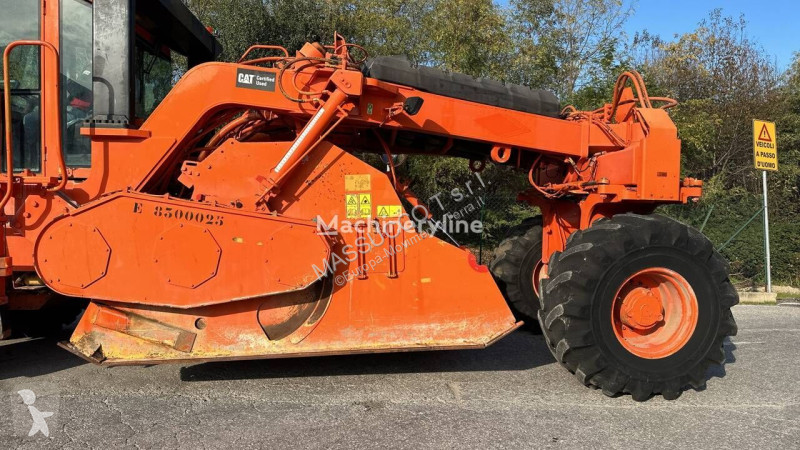 Wegenbouw Caterpillar
