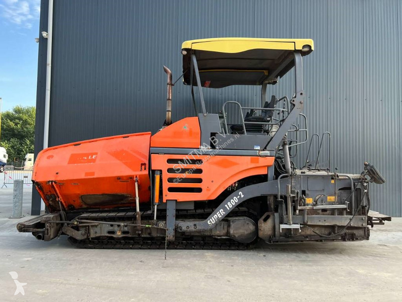 أشغال طرقية Vögele SUPER 1800-2