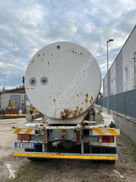 Echipamente pentru lucrari rutiere  EM01159