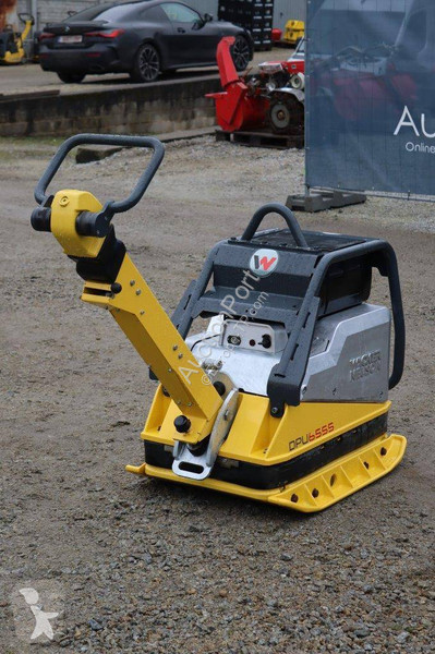Echipamente pentru lucrari rutiere  DPU 6555