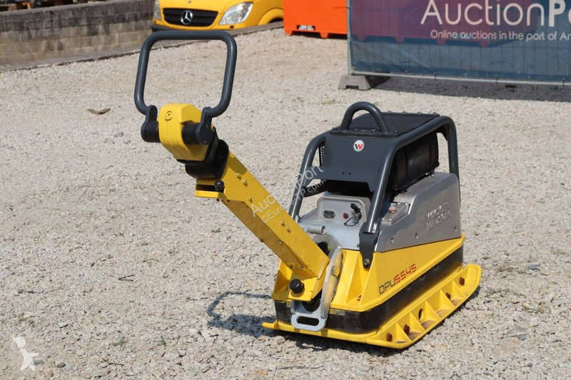 Echipamente pentru lucrari rutiere  DPU5545