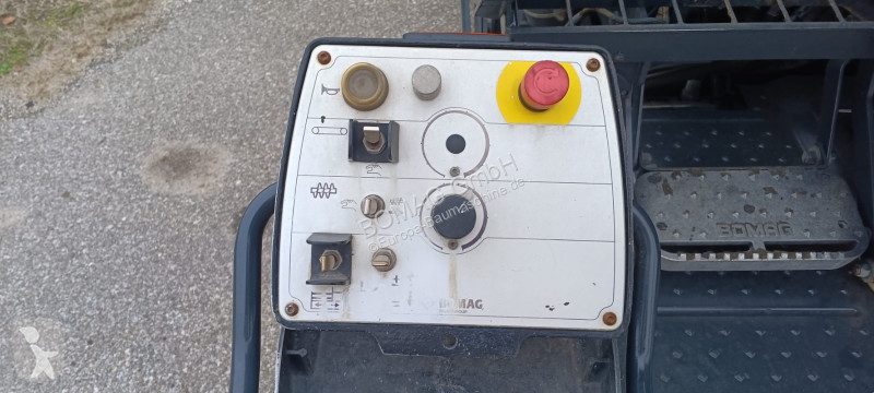 Cestné staviteľstvo Bomag  BF 300 P-2 S340-2 TV...
