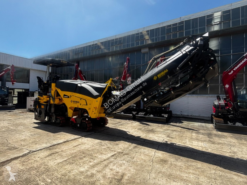 Cestné staviteľstvo Bomag  BM 1000/35-2 T3