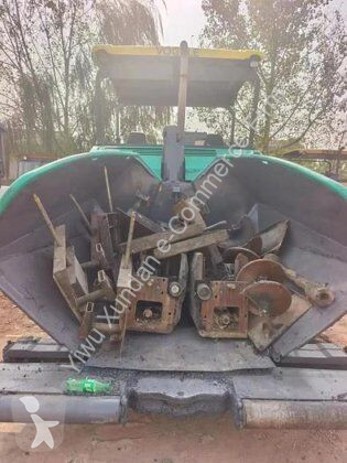أشغال طرقية Vögele SUPER 1880-3L
