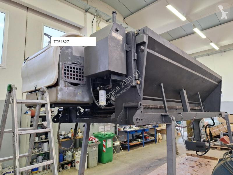أشغال طرقية  Bucher UH4000