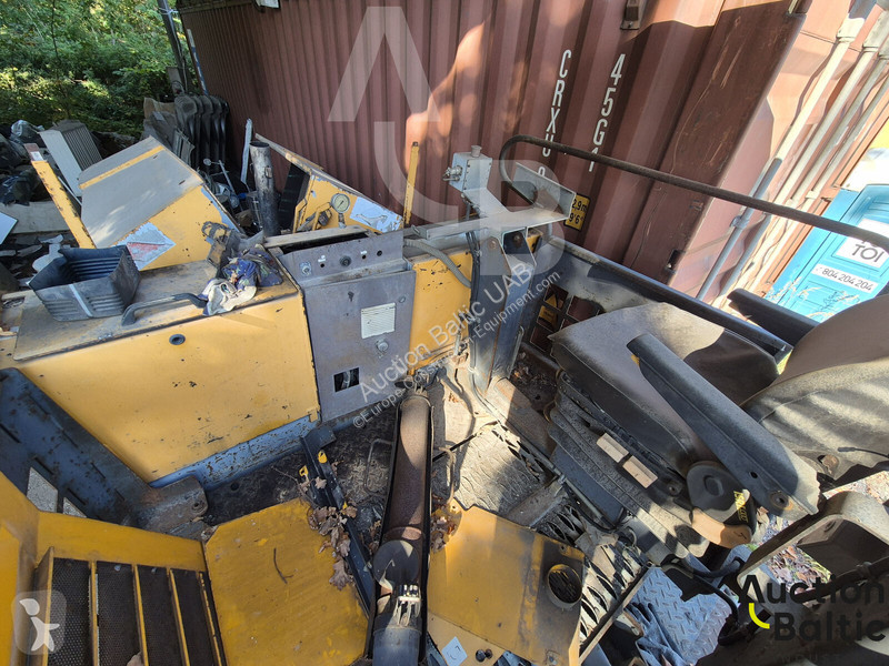 Travaux routiers ABG Titan 125