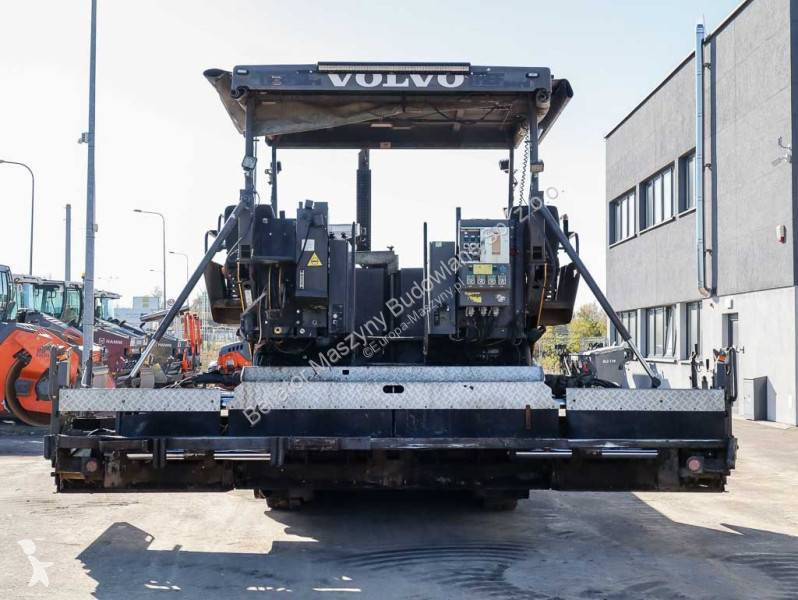 Echipamente pentru lucrari rutiere Volvo ABG 6820