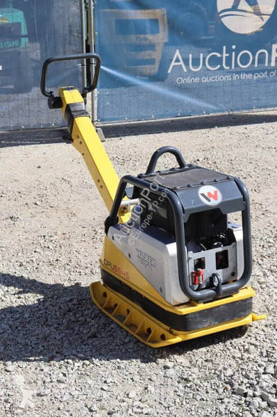 Echipamente pentru lucrari rutiere  DPU5545