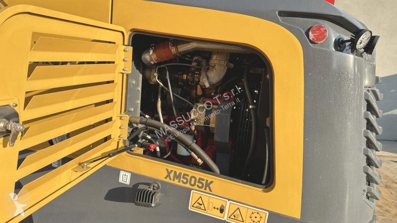 أشغال طرقية XCMG XM505K