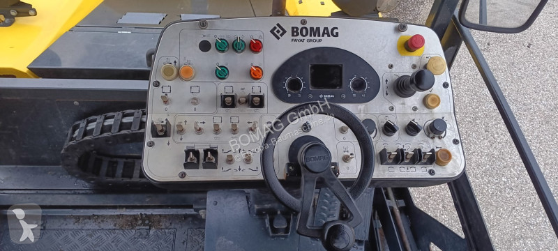 Cestné staviteľstvo Bomag  BF 300 P-2 S340-2 TV...