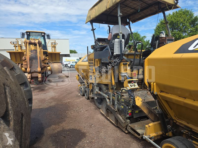 Vejarbejde Caterpillar AP300