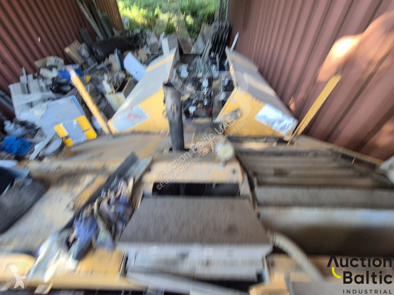 Travaux routiers ABG Titan 125