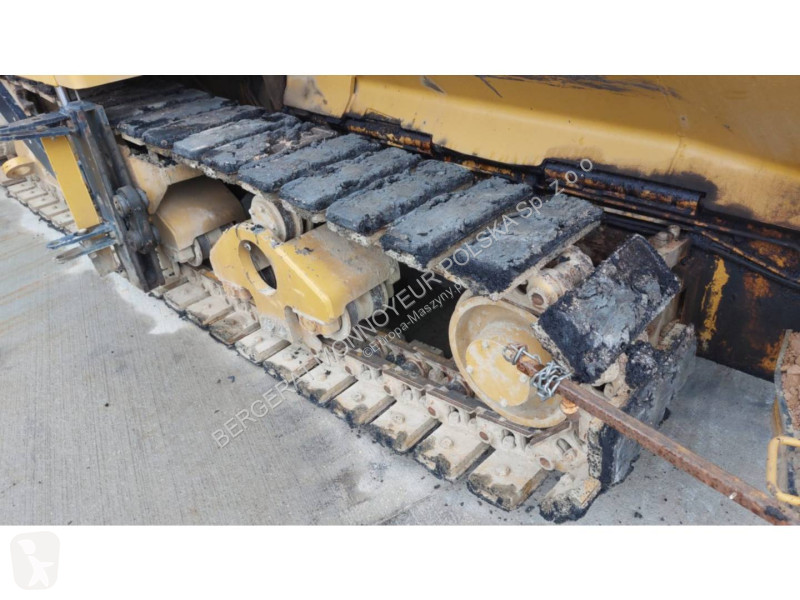 Vejarbejde Caterpillar AP655F