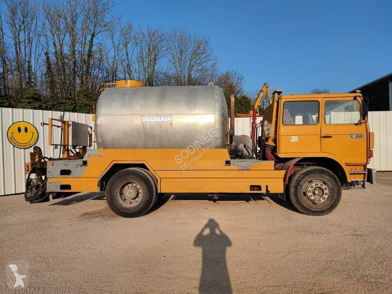 Echipamente pentru lucrari rutiere Renault  G260