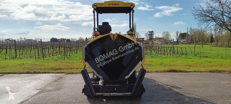 Obras de carretera Bomag  BF 300 P-2 S340-2 TV...