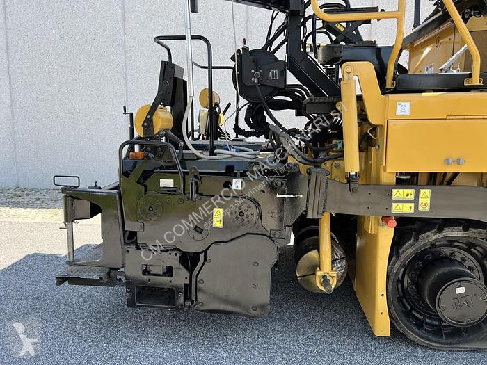 Echipamente pentru lucrari rutiere Caterpillar
