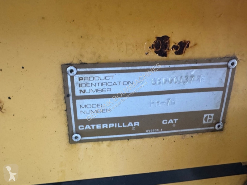 Lavori stradali Caterpillar PR 75